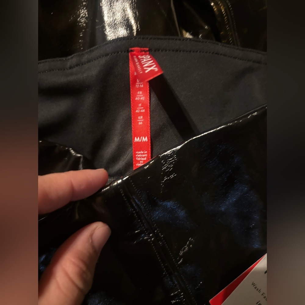 SPANX Faux Leather Patent Leggings - Picture 8 of 9
